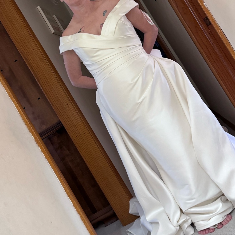 Source Unknown Cream Wedding Dress - Picture 6 of 6